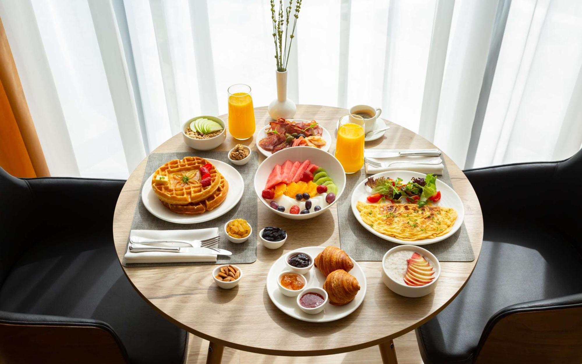 Hilton Garden Inn Самарканд Екстериор снимка