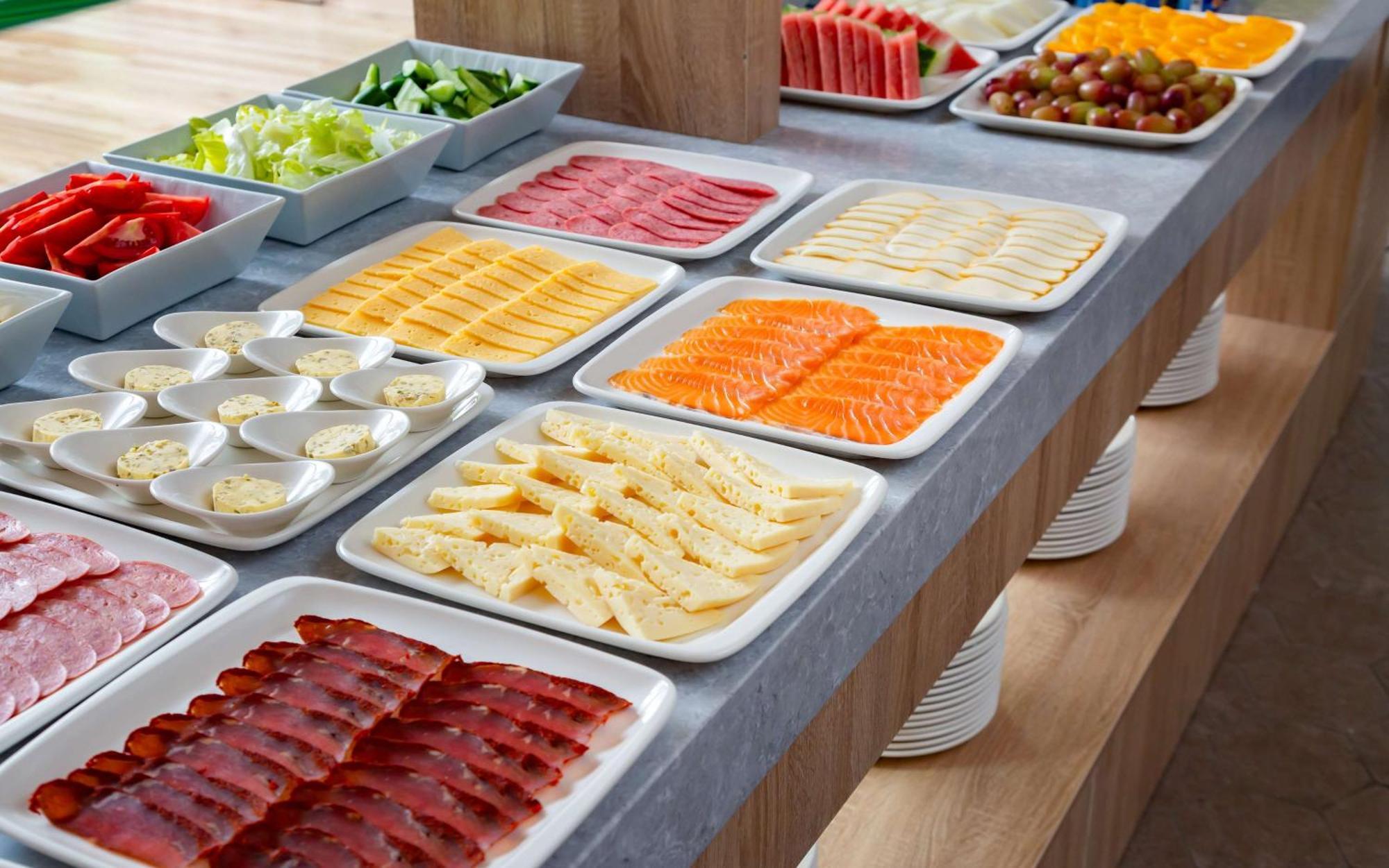 Hilton Garden Inn Самарканд Екстериор снимка