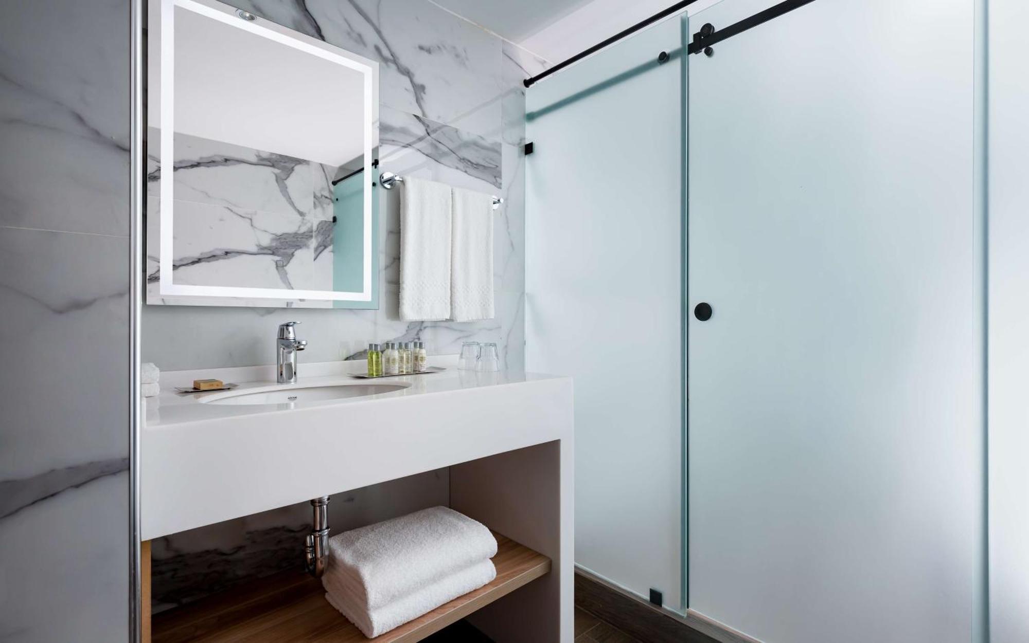 Hilton Garden Inn Самарканд Екстериор снимка