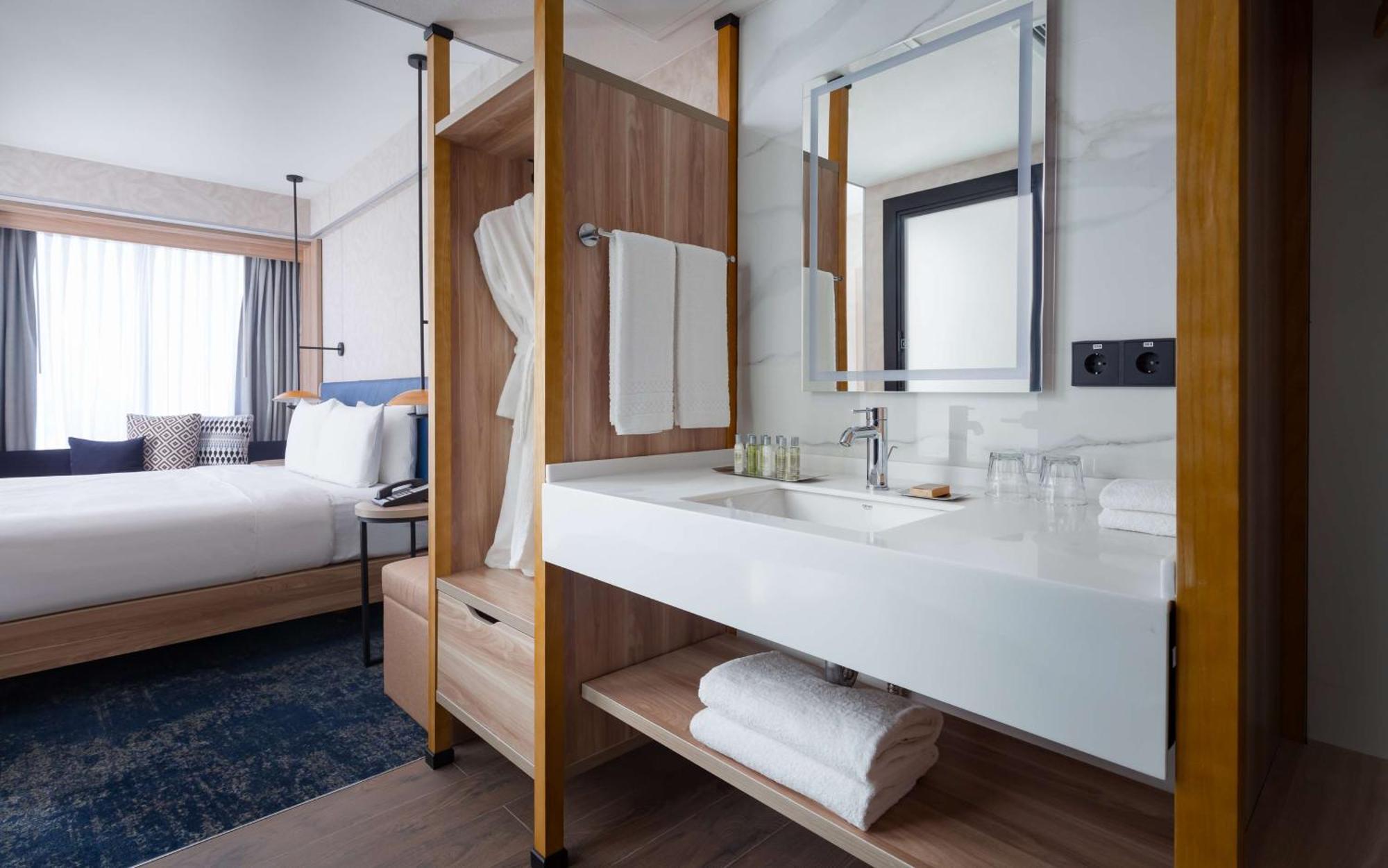 Hilton Garden Inn Самарканд Екстериор снимка